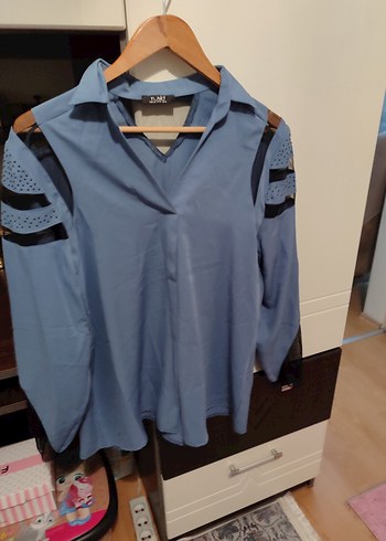 Mavi V Yakalı Uzun Kollu Kadın Gömlek - Görsel 2