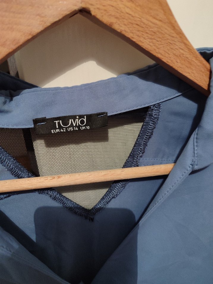 Mavi V Yakalı Uzun Kollu Kadın Gömlek - Görsel 3