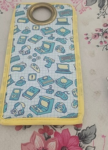 Şarjda Telefon tutma aparatı