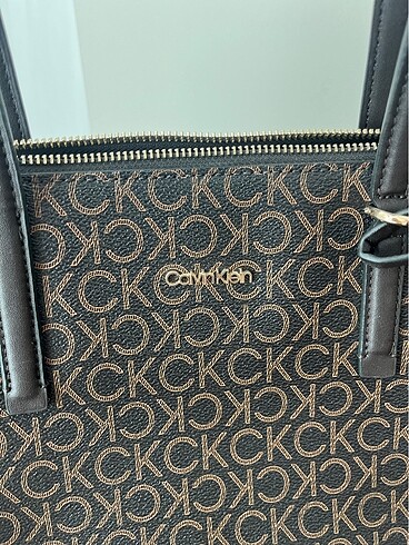 Calvin Klein Omuz çantası