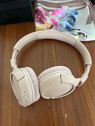 JBL kulaklık
