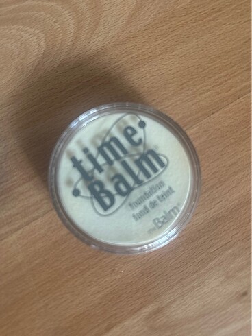 The Balm The balm fondöten
