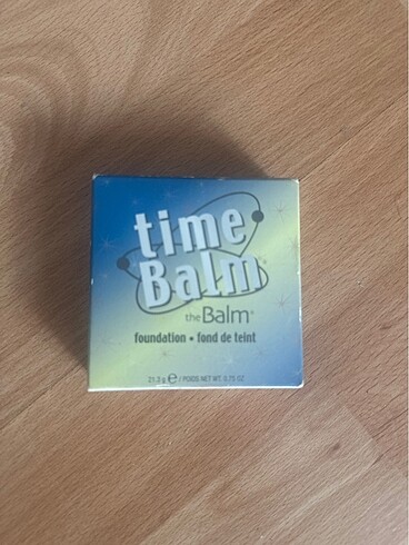 The balm fondöten