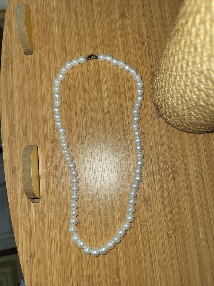 Uzun Beyaz Boncuklu Kadın Kolye - Görsel 2