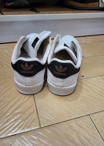 Beyaz Adidas Superstar Kadın Spor Ayakkabı - Görsel 2