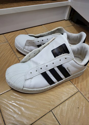 Beyaz Adidas Superstar Kadın Spor Ayakkabı - Görsel 3