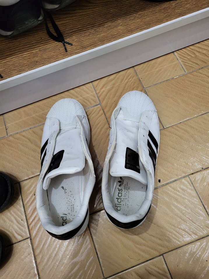 Beyaz Adidas Superstar Kadın Spor Ayakkabı - Görsel 4