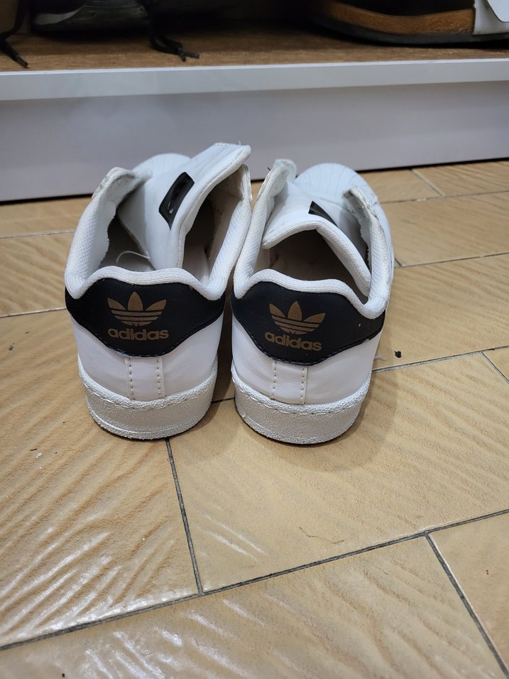 Beyaz Adidas Superstar Kadın Spor Ayakkabı - Görsel 2