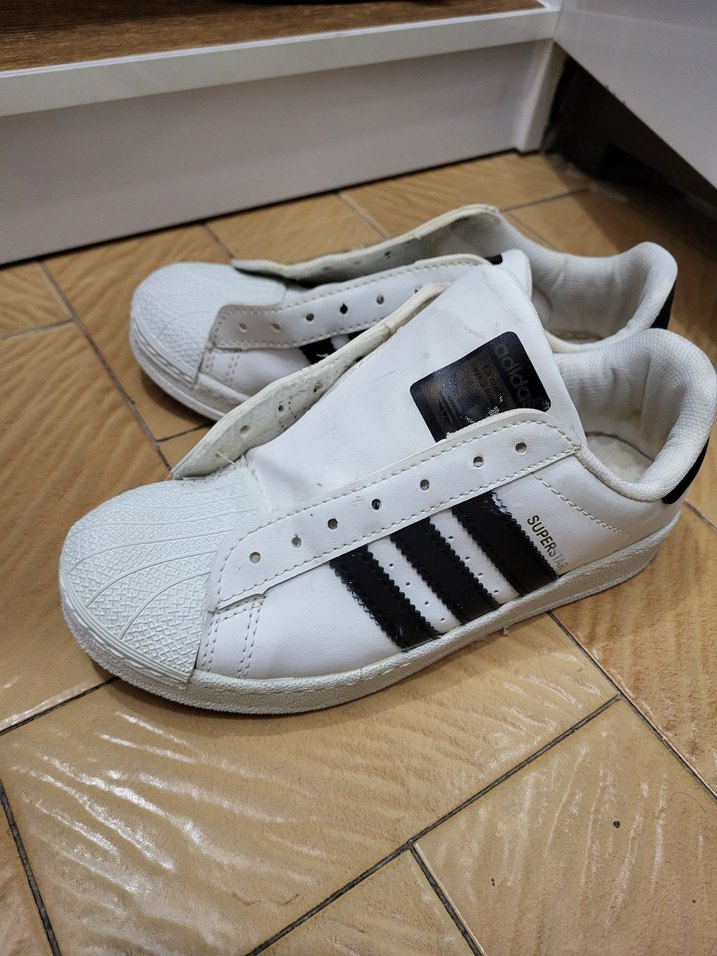 Beyaz Adidas Superstar Kadın Spor Ayakkabı - Görsel 3