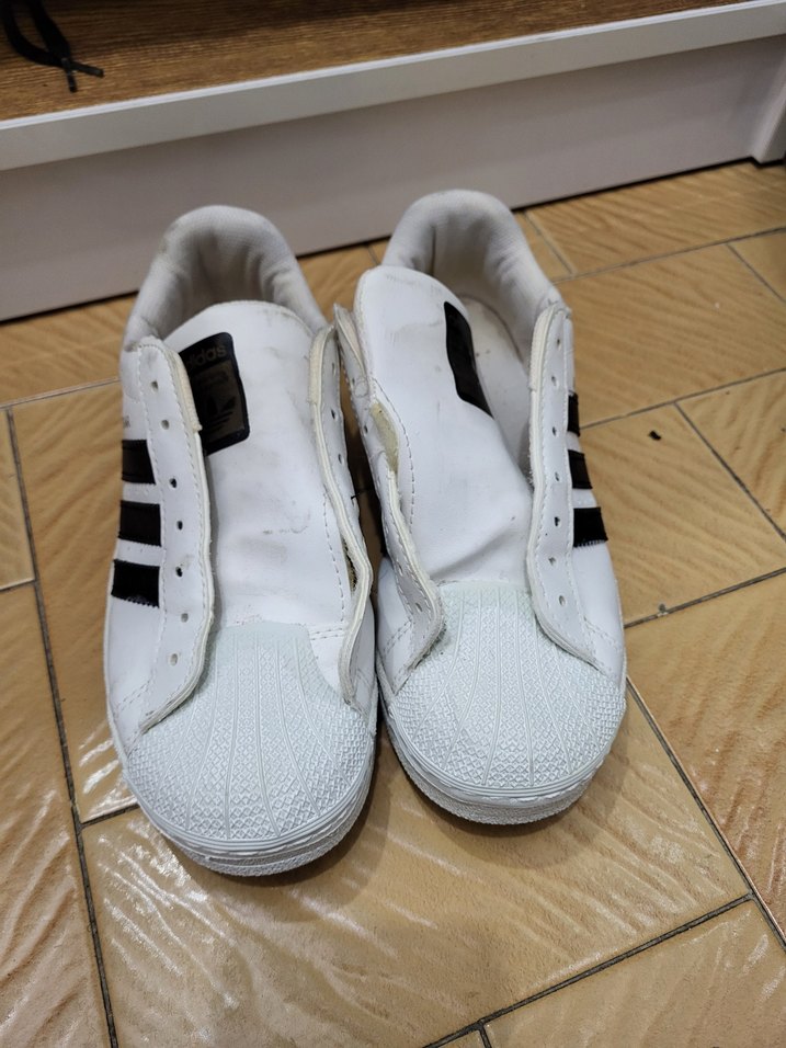 Beyaz Adidas Superstar Kadın Spor Ayakkabı - Görsel 5