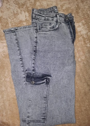 Gri Kadın Kot Pantolon, Kürk Detaylı, Rahat Kesim
