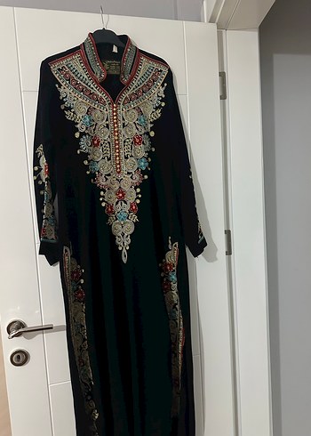 Boncuk İşlemeli Uzun Kollu Desenli Kadın Elbise abaya