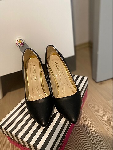 38 Beden Siyah stiletto