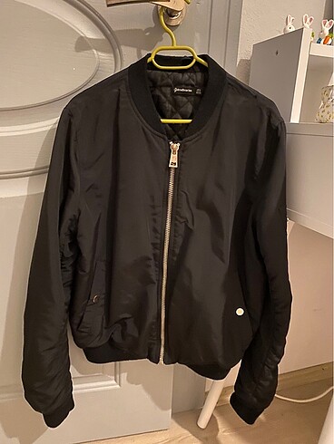 Stradivarius siyah bomber ceket
