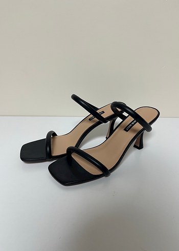 41 Beden Kadın Siyah Stiletto Topuklu Akıllı Topuklu Ayakkabı
