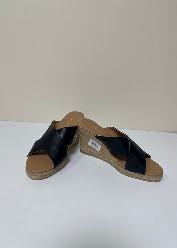 Nine West Nine West Siyah Dolgu Topuklu Terlik
