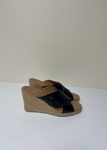 37 Beden Nine West Siyah Dolgu Topuklu Terlik