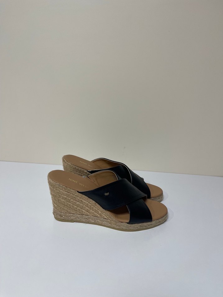 Nine West Siyah Dolgu Topuklu Terlik - Görsel 2