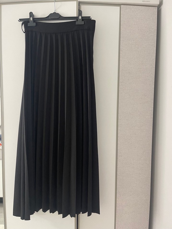 Esra keküllüoğlu pilideki etek - Görsel 3