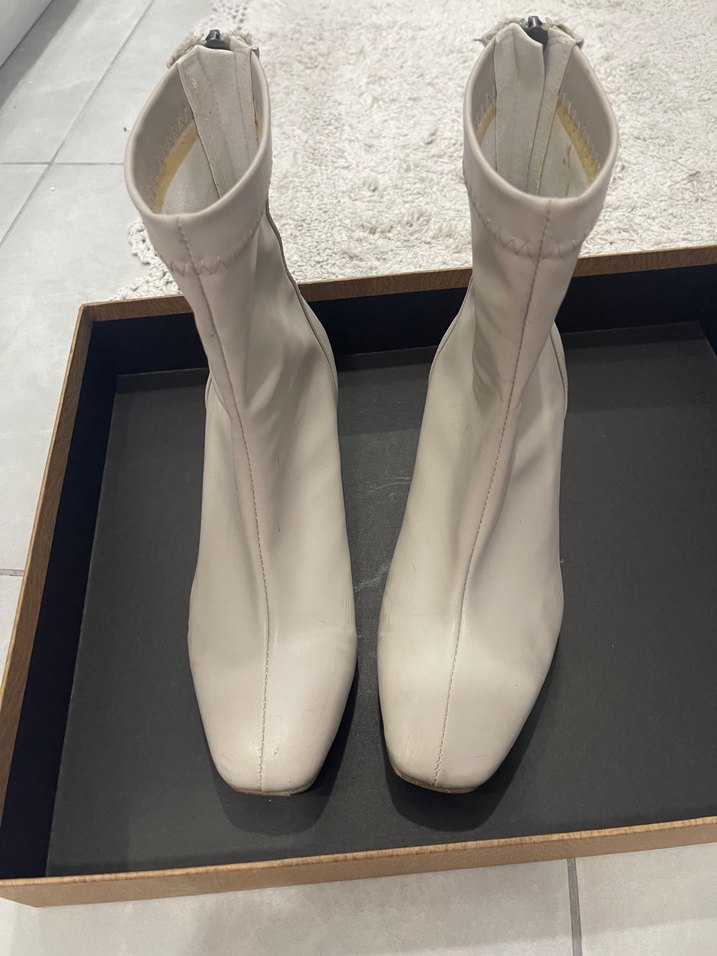 Bej Deri Kadın Topuklu Bot - Görsel 3