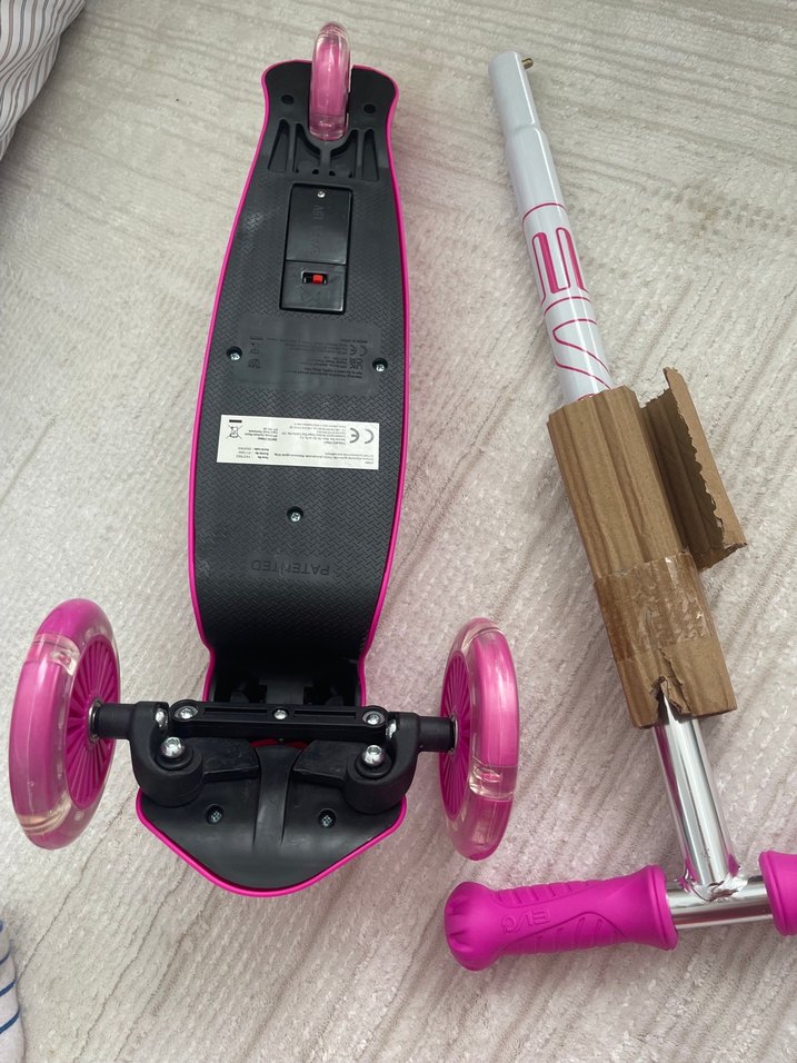 Işıklı Pembe Unicorn Tekerlekli Scooter Çocuklar İçin - Görsel 3