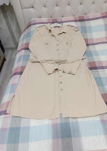 Bej Kemerli  Kadın Trençkot - Görsel 4