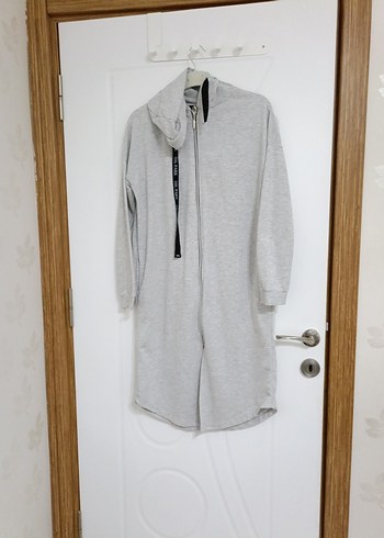 Gri Kapüşonlu Fermuarlı hırka - Görsel 4