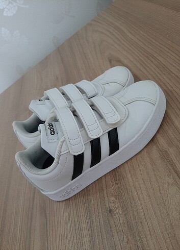 Orjinal adidas erkek çocuk spor ayakkabı 
