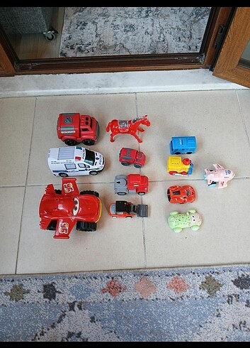 Fisher Price Oyuncak arabalar