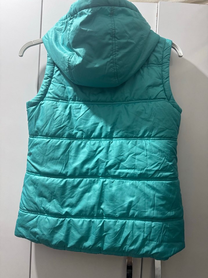 Kız Çocuk Turkuaz Kapüşonlu Fermuarlı Yelek - Görsel 2