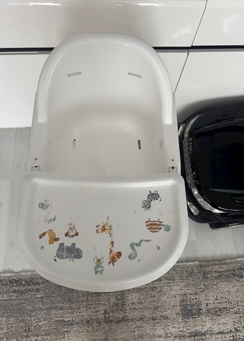 Beyaz Gri Ayaklı Bebek Mama Sandalyesi - Görsel 2