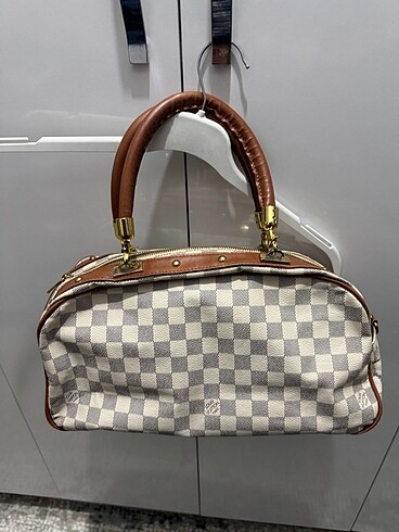 Louis Vuitton Çanta
