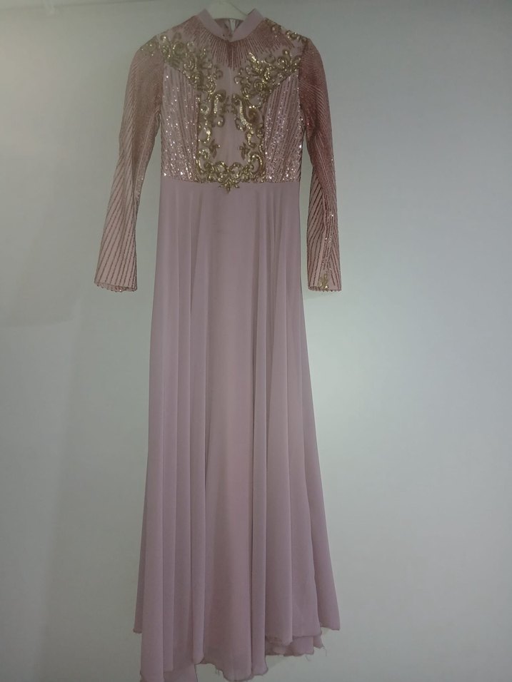 Pembe Nakışlı Uzun Kollu Uzun Abiye Elbise - Görsel 2