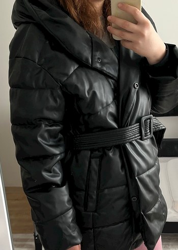 Stradivarius Siyah Deri Kemerli Midi Kaban - Görsel 2