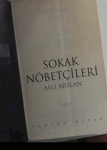 Beden Renk Sokak Nöbetçileri 1 ve 2. Kitap Ciltsiz Aslı Arslan