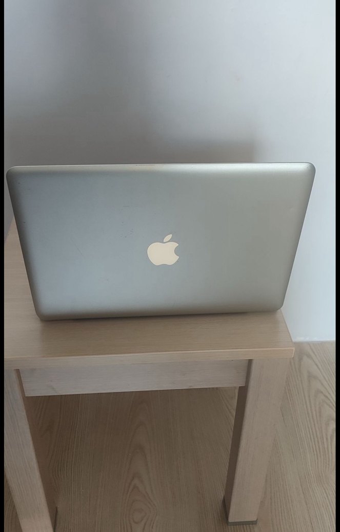 MacBook Pro Laptop - Görsel 2