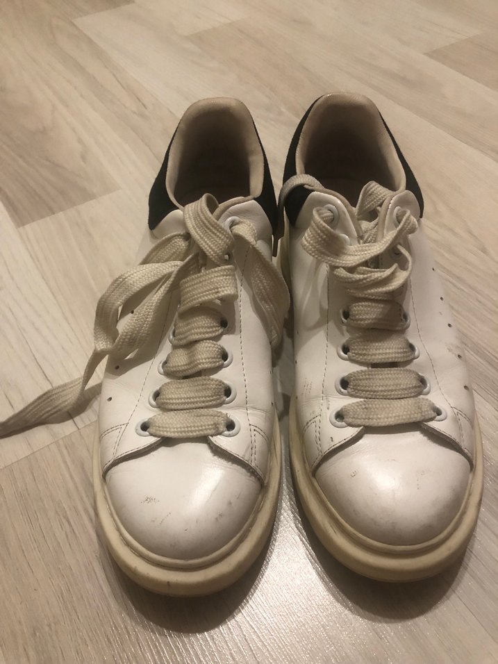 Beyaz Bağcıklı Kadın Spor Ayakkabı - Görsel 2