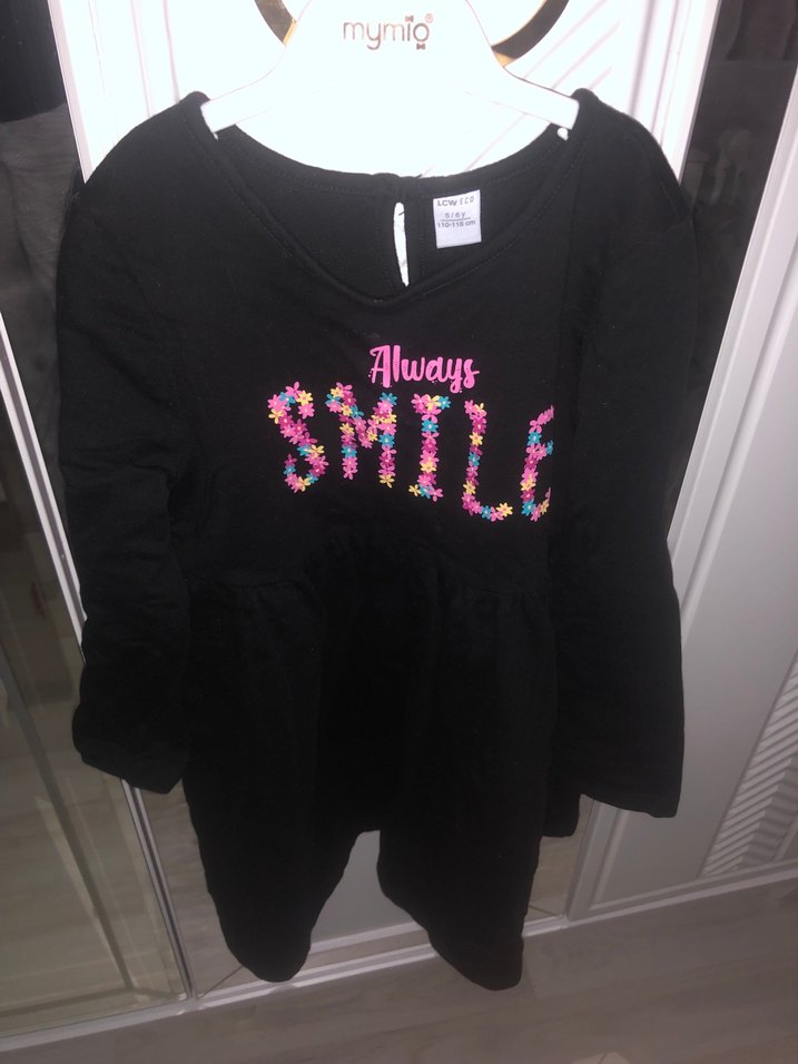 Uzun Kollu Siyah Kız Elbisesi Renkli Baskılı - Görsel 4