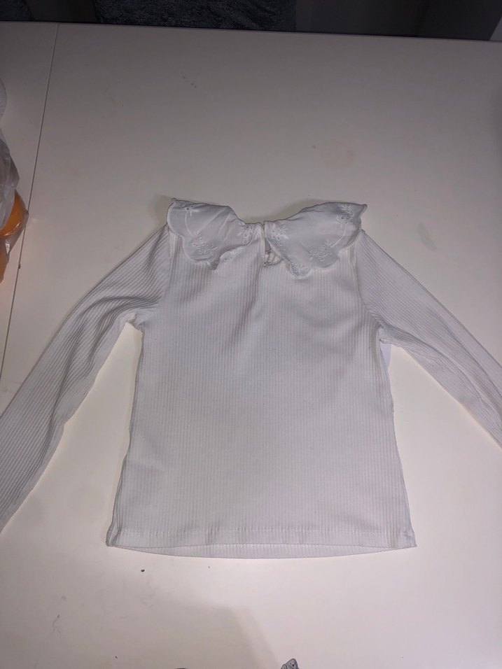 Uzun Kollu Fırfırlı dantelli Beyaz Kız Bluz - Görsel 3