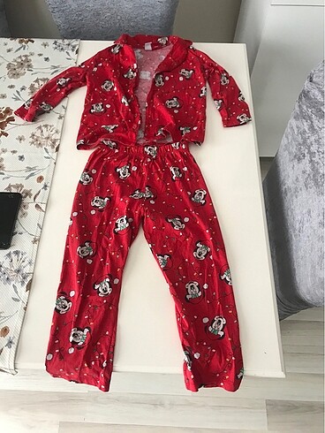 Kız bebek pijama takımı düğmeli