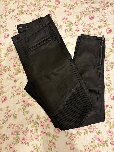 Stradivarius Yüksek Bel Mumlu Deri Pantolon (UYGUN FİYAT)