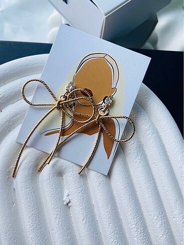 Vintage Ribbon Kadın Küpe