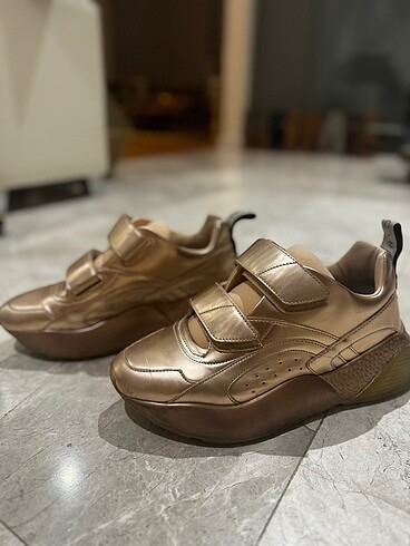 Stella McCartney sneaker
