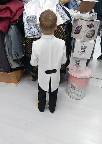 Beyaz Siyah Klasik Çocuk Takımı - Görsel 2