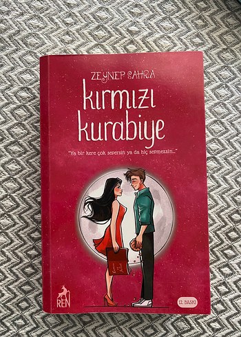 Kırmızı Kurabiye - Zeynep Sahra