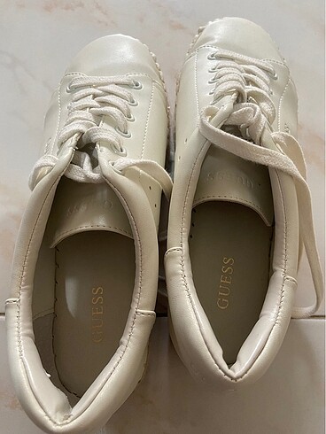 36 Beden Guess ayakkabı