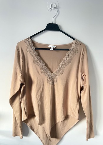 H&M H&M Dantel Detaylı V Yakalı Bej Bluz