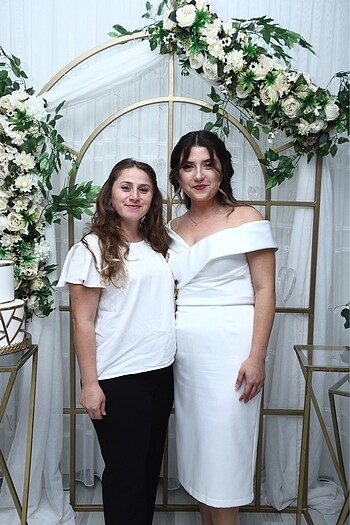 42 Beden beyaz Renk Beyaz Elbise