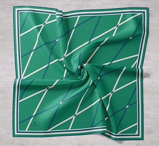Yeni etiketli silk Home eşarp @zehranınesarplari