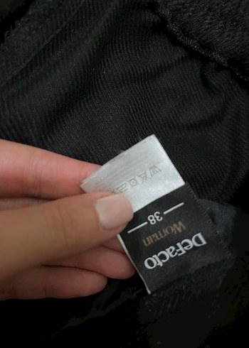 Kadın Siyah Pilili Midi Kumaş Pantolon - Görsel 2